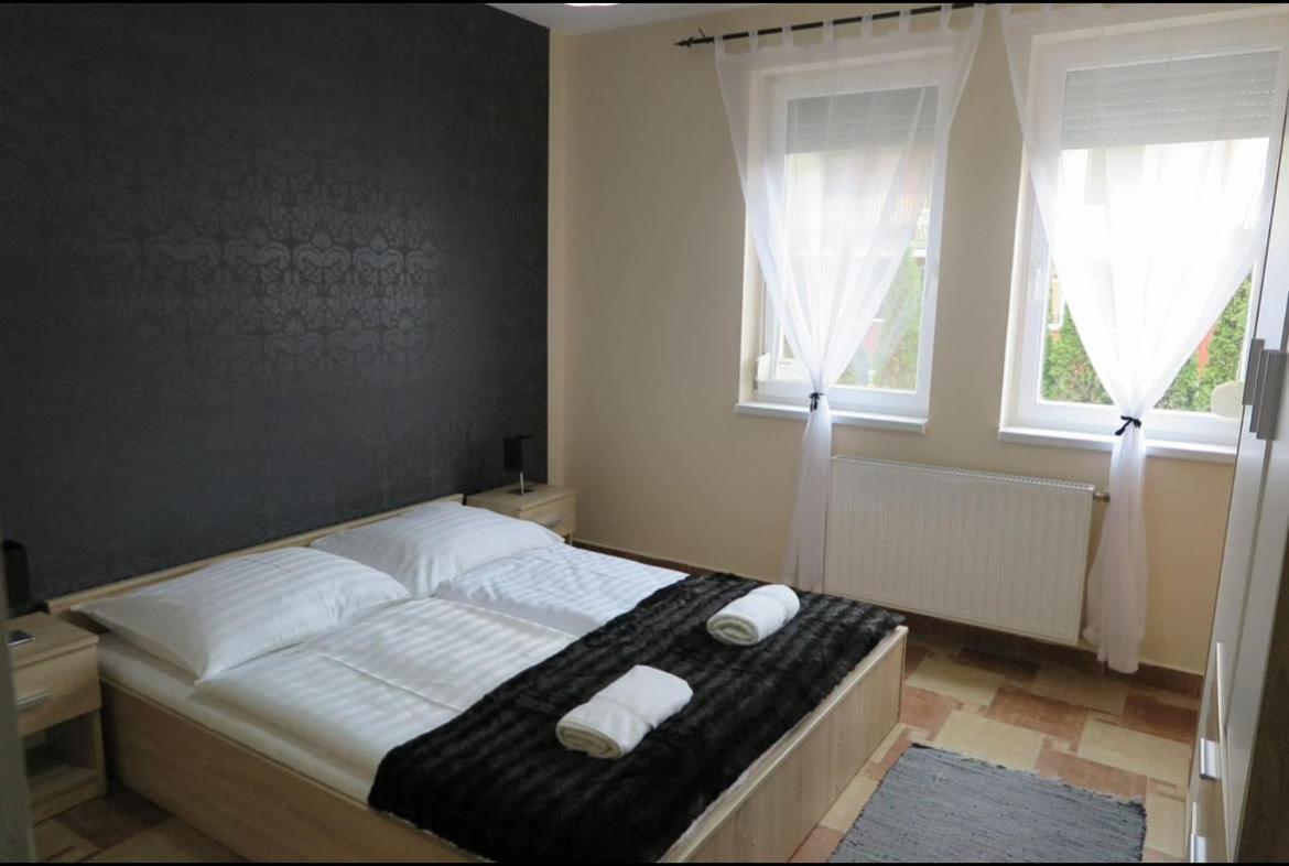 Beach Deluxe Apartman Hajdúszoboszló Екстериор снимка